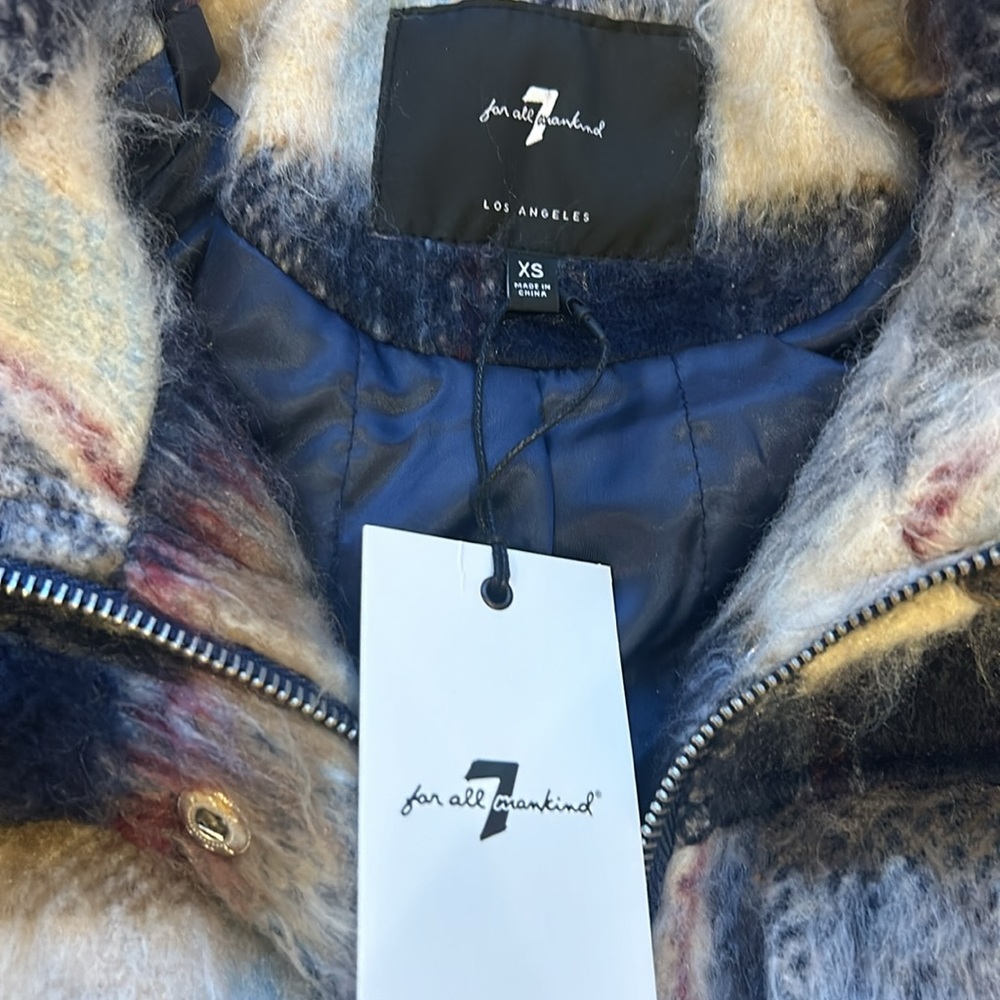 Jacket - Picture 4 of 9